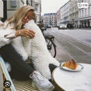 ZARA FAUX FUR HOODED JACKET OVERSIZED -NWT SIZE S